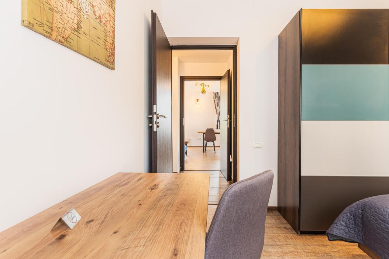 Snug Apartments - Private Parking Near Downtown Braşov Exterior foto