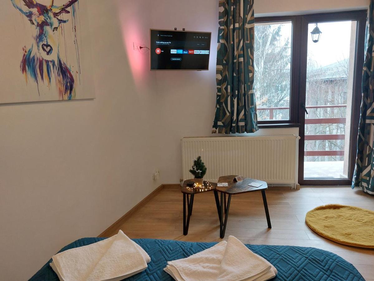 Snug Apartments - Private Parking Near Downtown Braşov Exterior foto